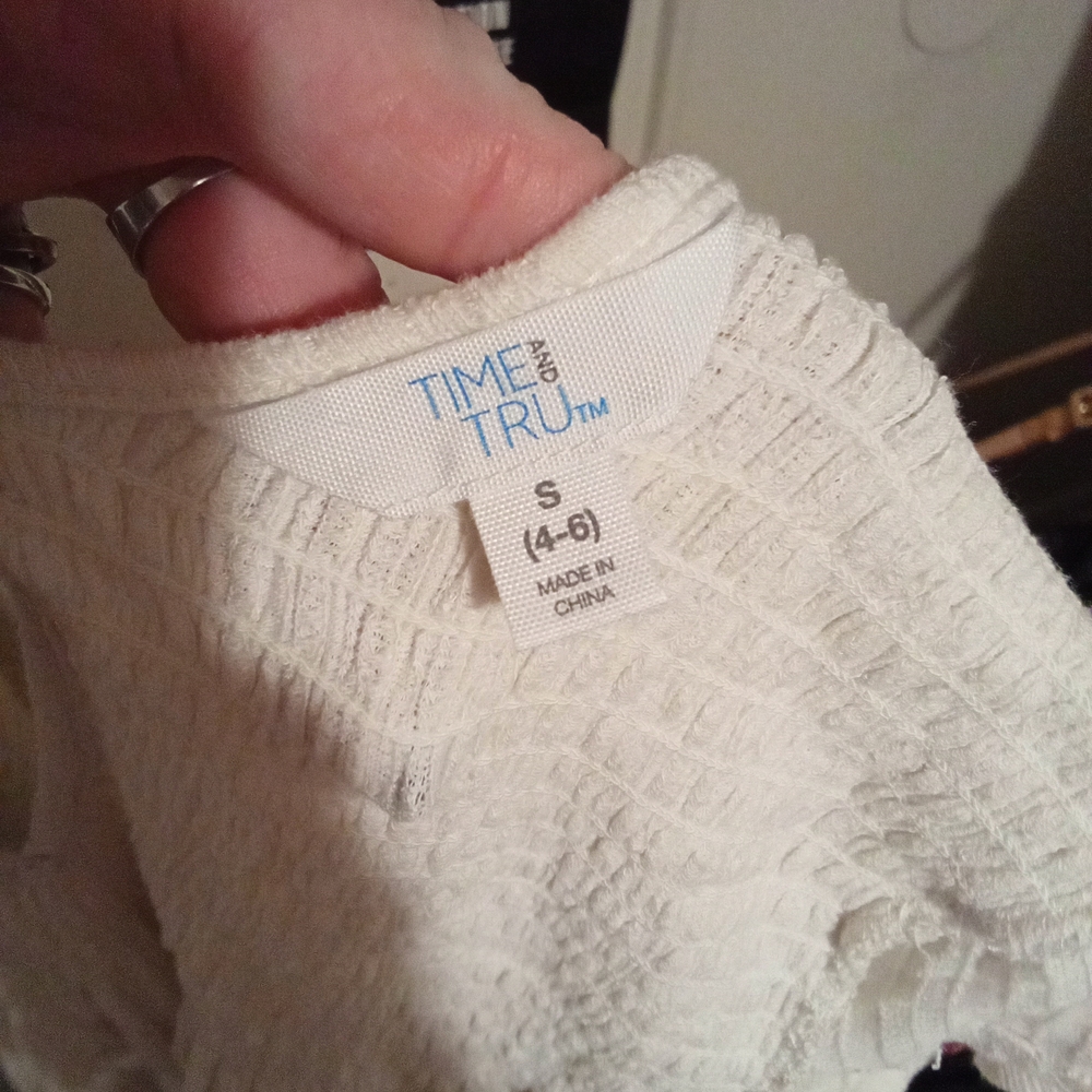 Time and Tru Women's White Textured Blouse